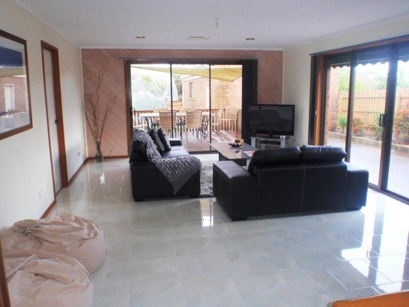 74 Leon Ave, Rosebud VIC 3939