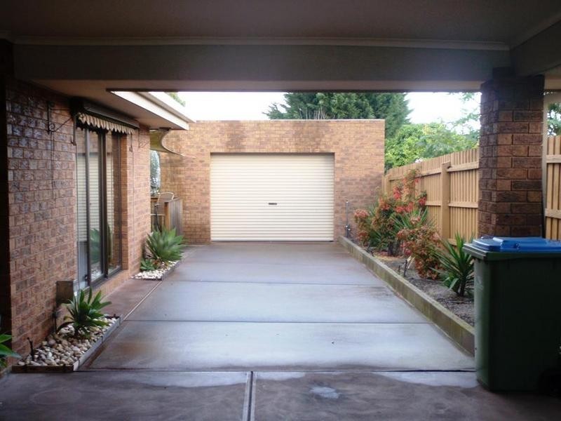 74 Leon Ave, Rosebud VIC 3939