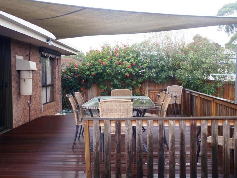 74 Leon Ave, Rosebud VIC 3939