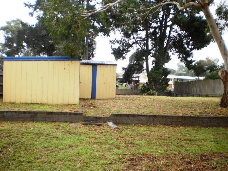 18 Flamingo Road, Rosebud West VIC 3940