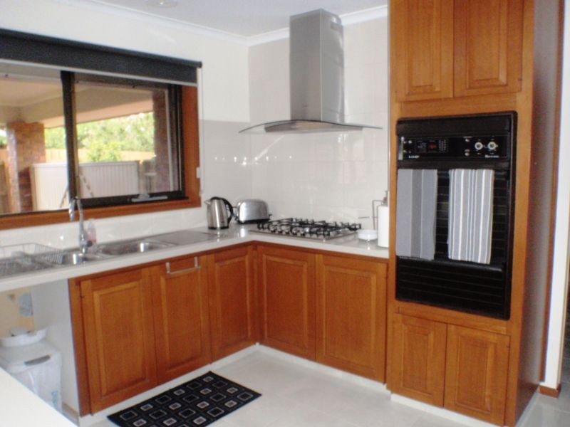 74 Leon Avenue, Rosebud VIC 3939