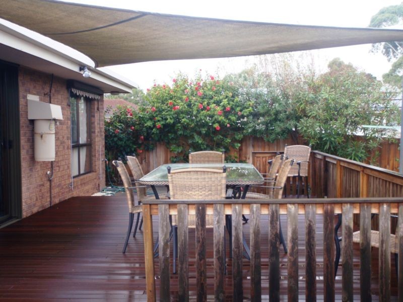 74 Leon Avenue, Rosebud VIC 3939