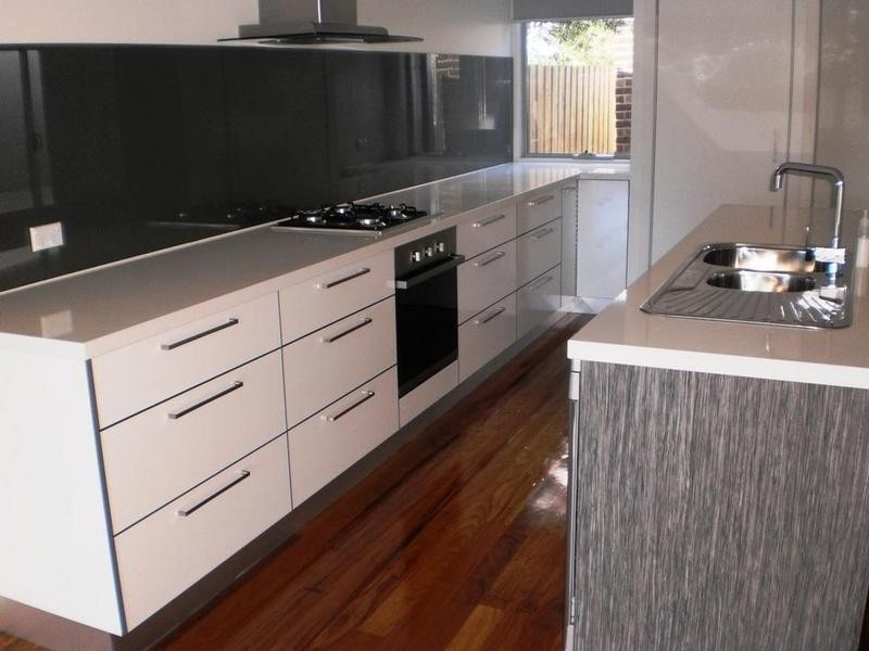 18 Capel Ave, Rosebud West VIC 3940