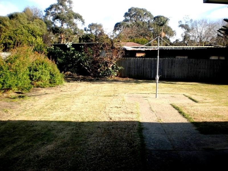 18 Poplar Drive, Rosebud VIC 3939