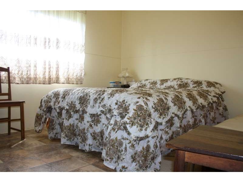 21 Broadway, Rosebud West VIC 3940