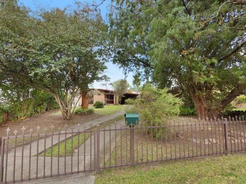 42 Warranilla Ave, Rosebud VIC 3939