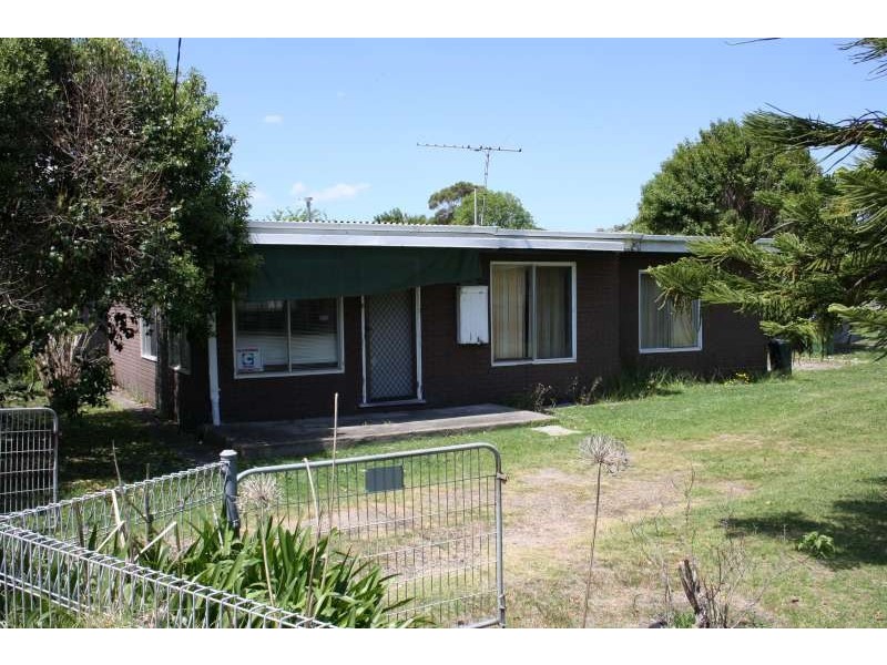 309 – 311 Eastbourne Road, Rosebud West VIC 3940