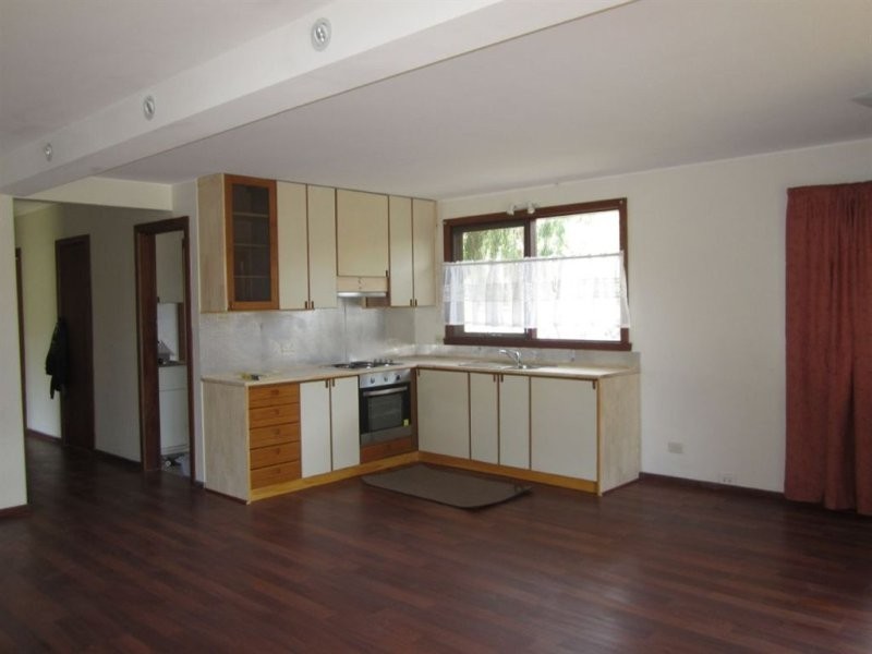 13 Cootamundra Avenue, Rosebud West VIC 3940