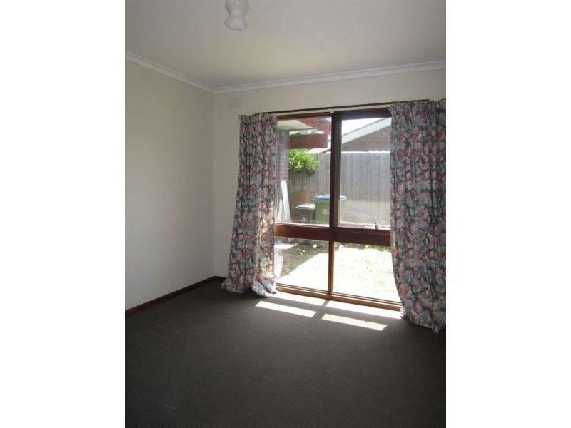 13 Cootamundra Avenue, Rosebud West VIC 3940