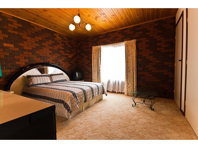 12 Currumbin Crt, Tootgarook VIC 3941