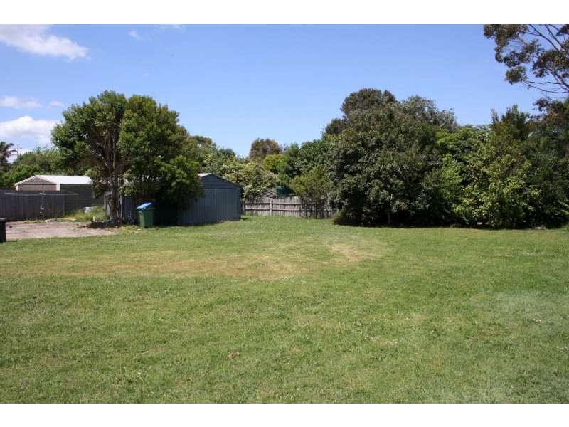 309 – 311 Eastbourne Rd, Rosebud West VIC 3940