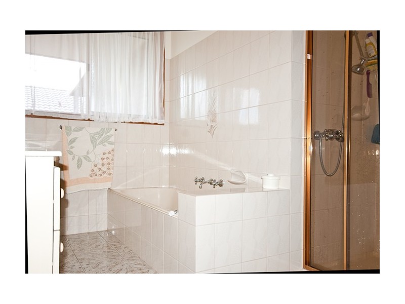 40 Chatfield Avenue, Rosebud West VIC 3940