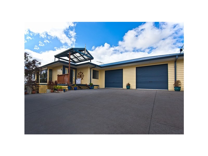 8 Andrew Crescent, Tootgarook VIC 3941