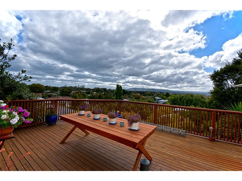 8 Andrew Crescent, Tootgarook VIC 3941