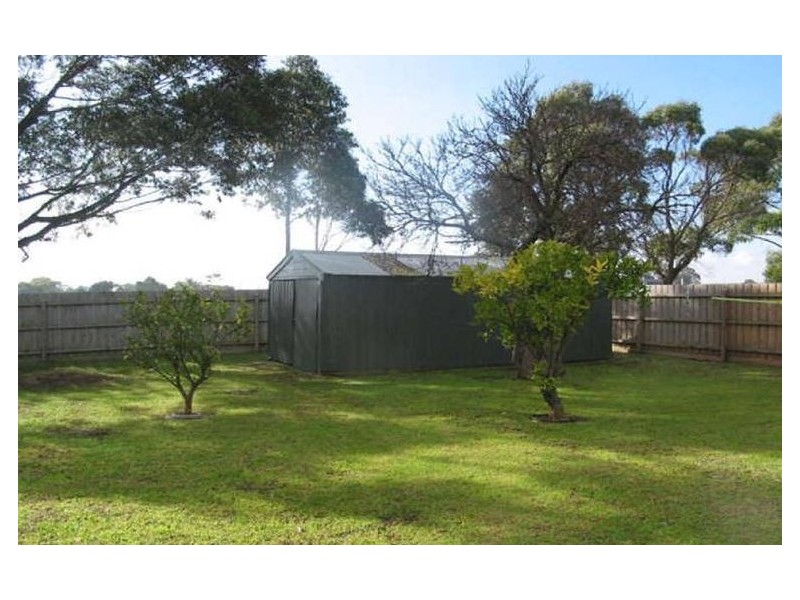 42 Cain St, Rosebud West VIC 3940