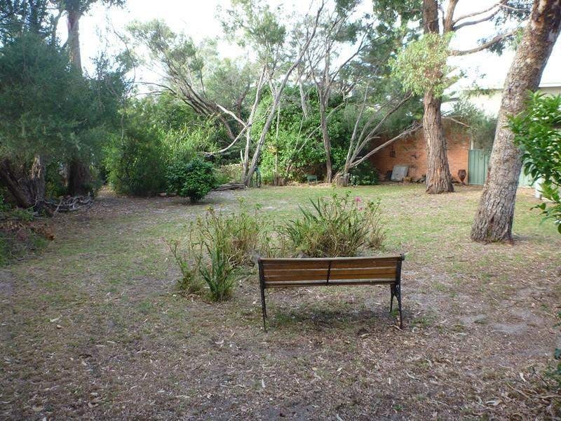 4 Pearson St, Rosebud West VIC 3940