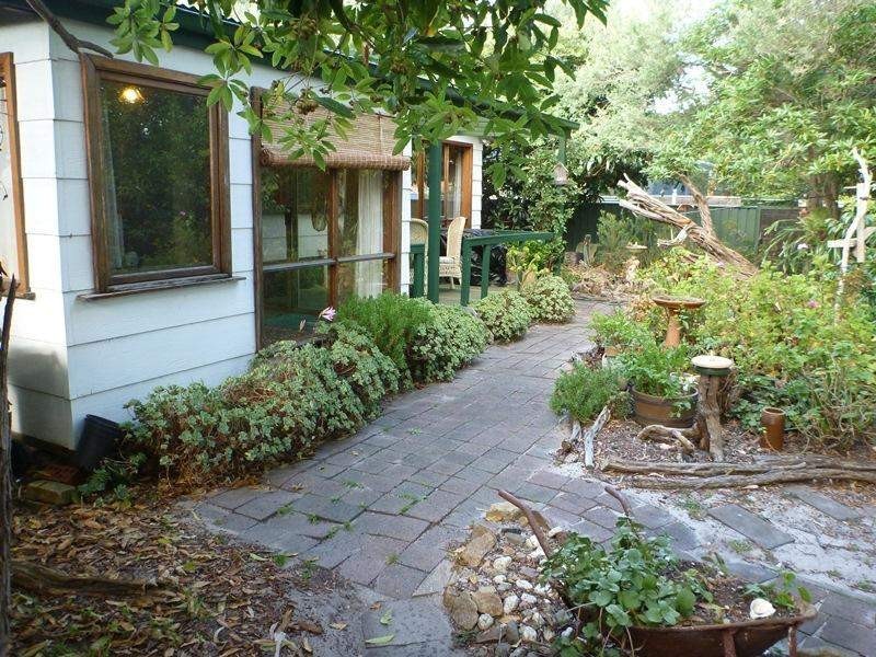 4 Pearson St, Rosebud West VIC 3940