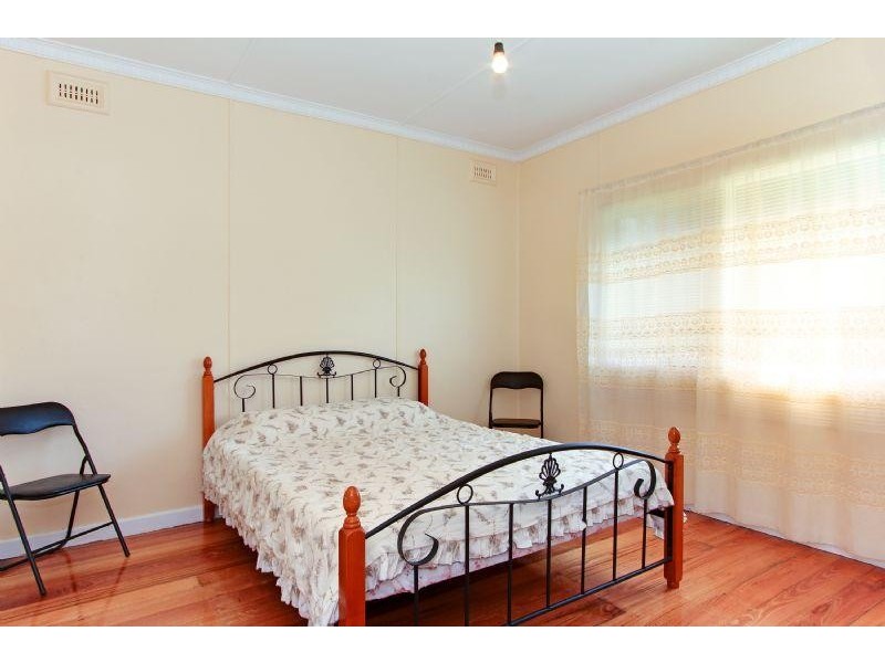 69 Ocean St, Rosebud VIC 3939