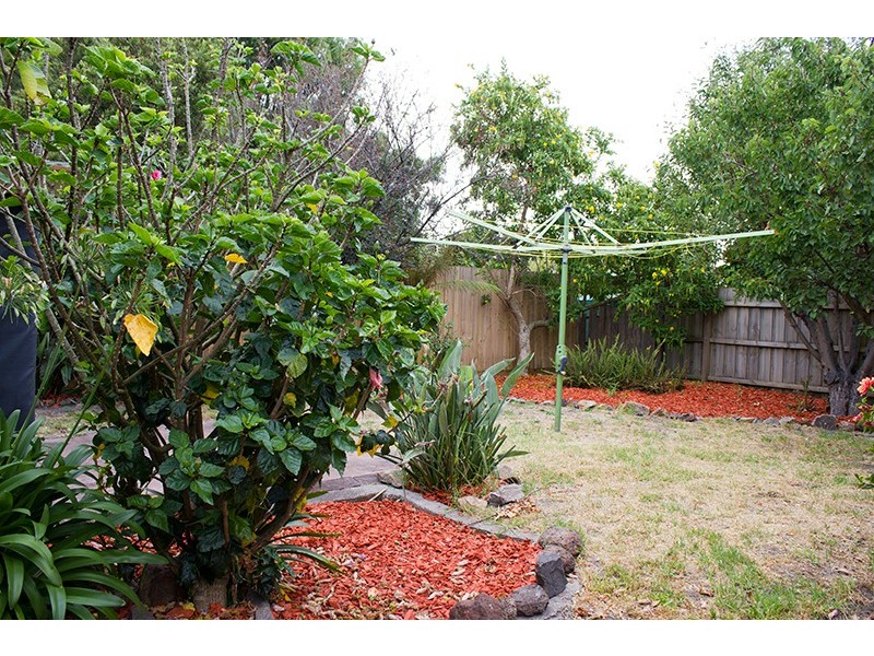 225 Ninth Ave, Rosebud VIC 3939