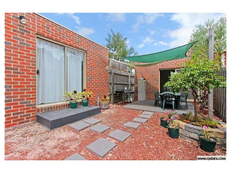 2/1 Windella Avenue, Rosebud VIC 3939