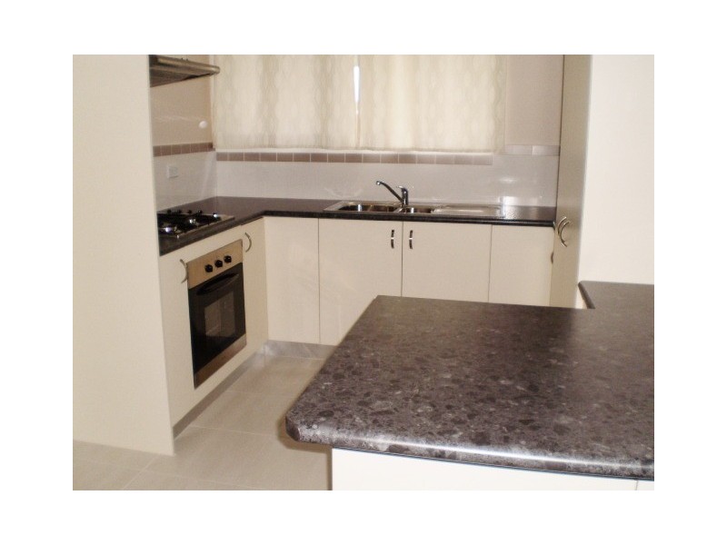 9 Swans Way, Rosebud West VIC 3940