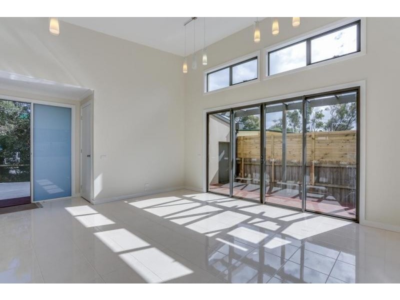 19 Staughton Avenue, Rosebud West VIC 3940