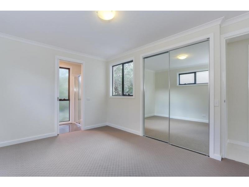 19 Staughton Avenue, Rosebud West VIC 3940