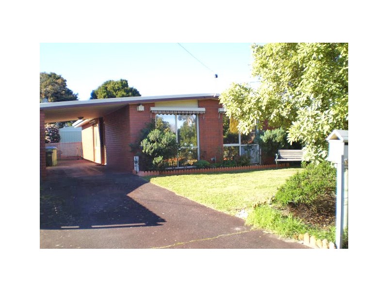 185 Seventh Avenue, Rosebud VIC 3939