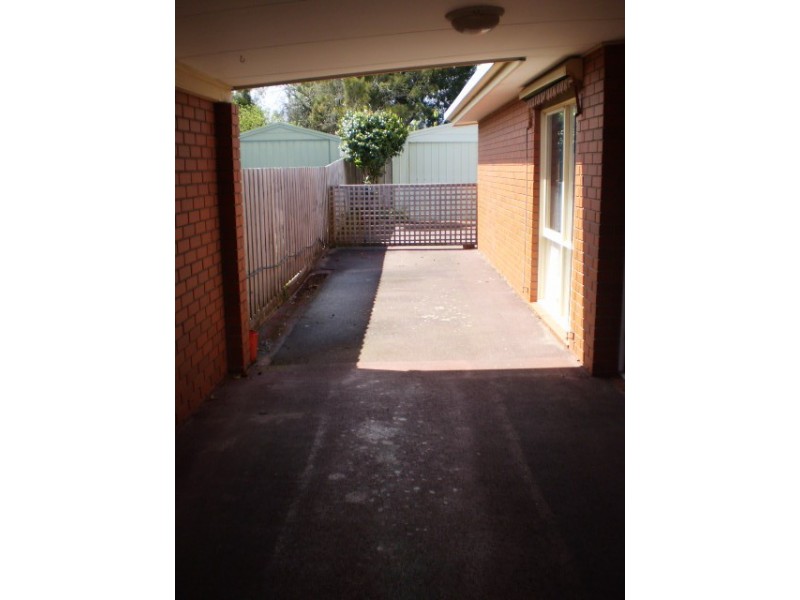 185 Seventh Avenue, Rosebud VIC 3939