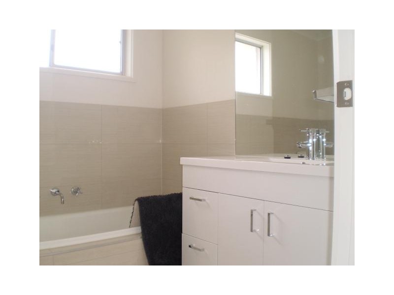 1 Braidwood Avenue, Rosebud VIC 3939