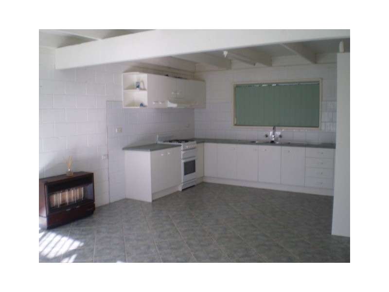 15 Flamingo Road, Rosebud West VIC 3940