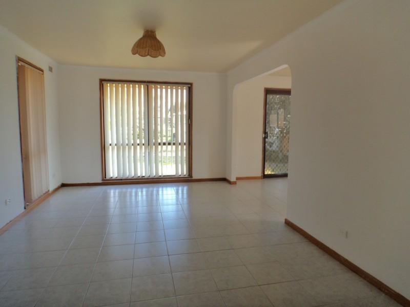 25 Howqua Drive, Rosebud West VIC 3940