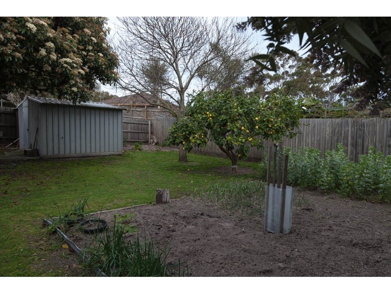 50 Barragowa Dve, Rosebud West VIC 3940
