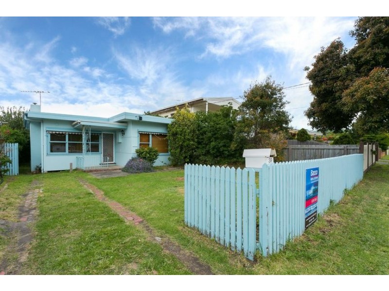 39 Second Ave, Rosebud VIC 3939