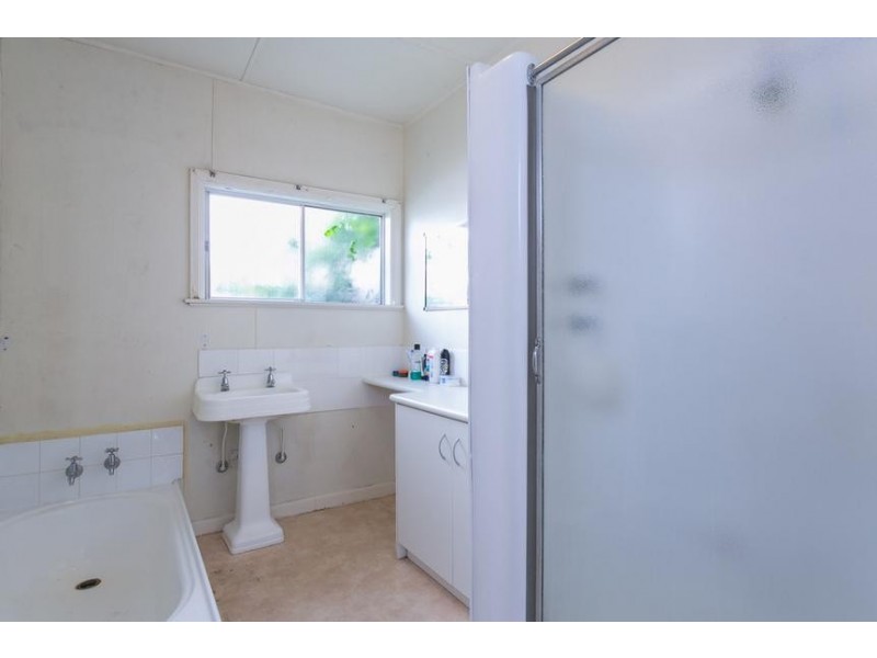 39 Second Ave, Rosebud VIC 3939