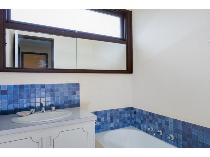 10 Ronlyn St, Rosebud West VIC 3940