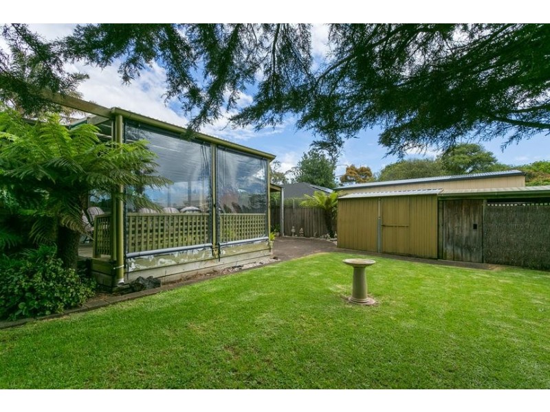 44 Sunningdale Rd, Rosebud VIC 3939