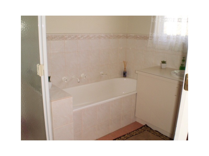 19 Harverson Drive, Rosebud VIC 3939