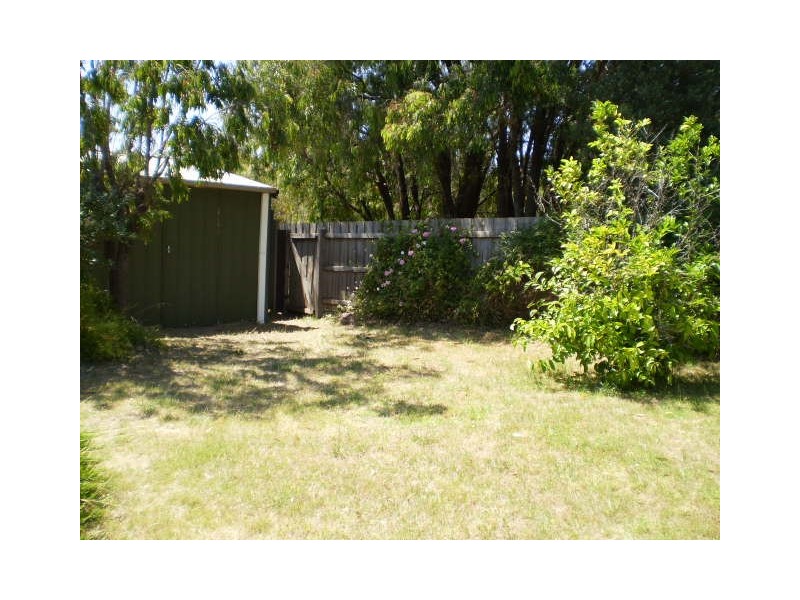 19 Harverson Drive, Rosebud VIC 3939