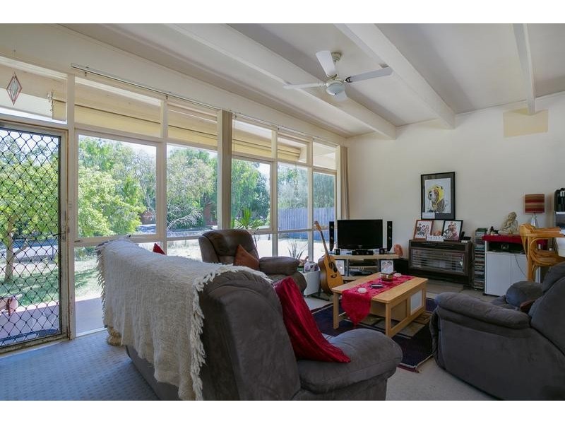 51 Cootamundra Ave, Rosebud West VIC 3940