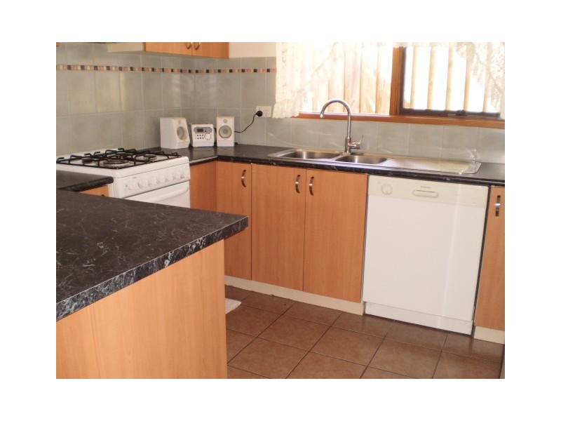 134 Second Avenue, Rosebud VIC 3939