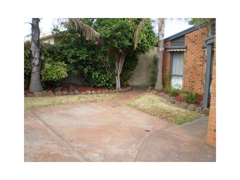 134 Second Avenue, Rosebud VIC 3939