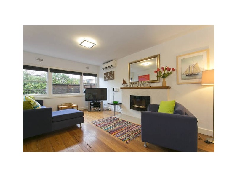 2 Second Ave, Rosebud VIC 3939