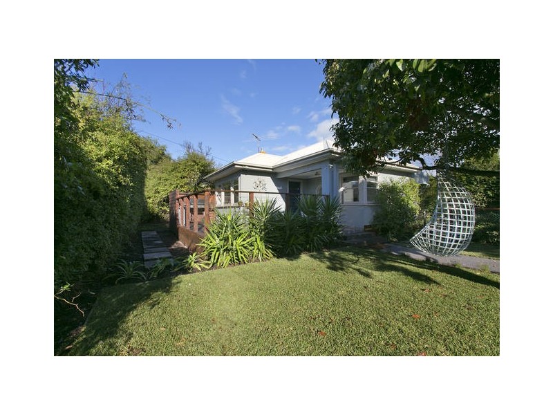 2 Second Ave, Rosebud VIC 3939