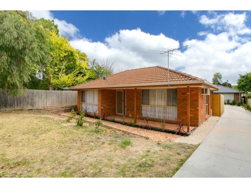 92 First Avenue, Rosebud VIC 3939
