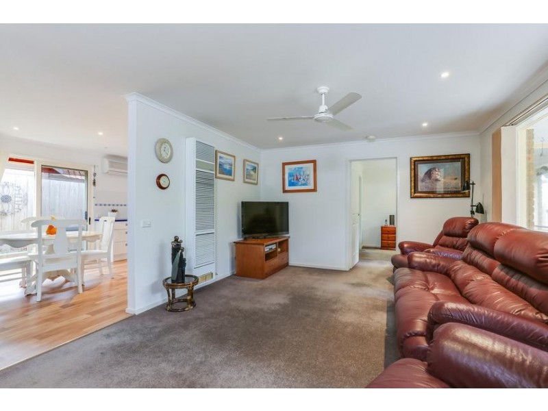 46 Sunningdale Ave, Rosebud VIC 3939