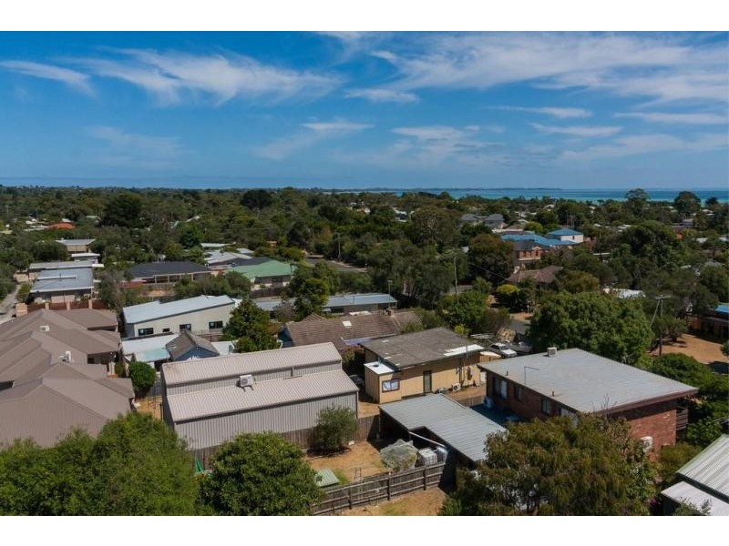 43 Florence Avenue, Rosebud West VIC 3940