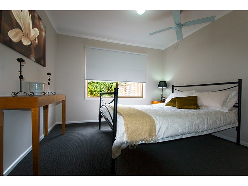 6 Cain St, Rosebud West VIC 3940