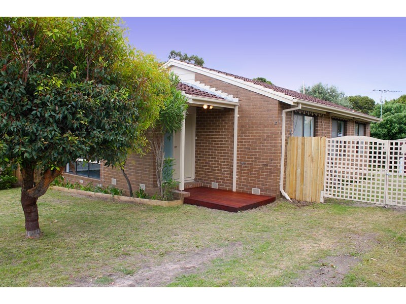 6 Cain St, Rosebud West VIC 3940