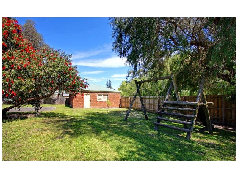 16 Tern Avenue, Rosebud West VIC 3940